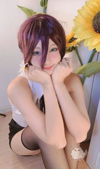 蜜桃av免费_粤语中字在线观看