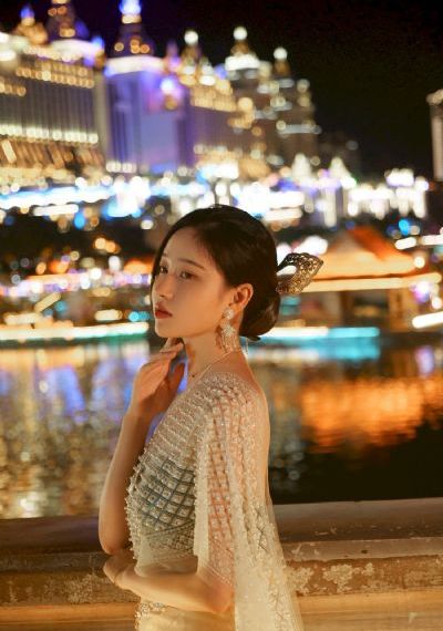 浴室狂欢在线观看_HD免费观看电视剧