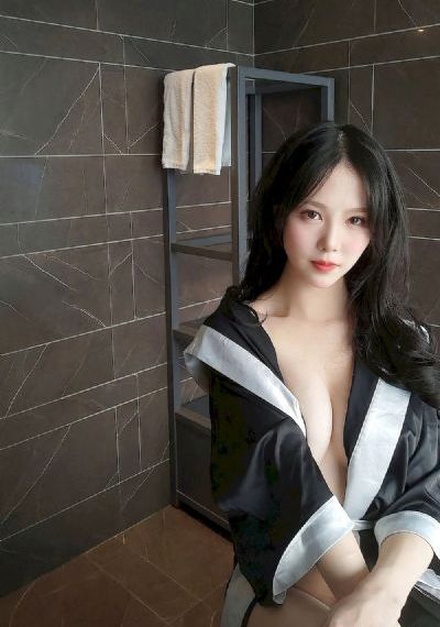 校花撅着屁股求调教在线播放_高清电影在线看