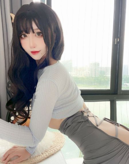 我妻子的年轻母亲中文在线_HD高清视频播放