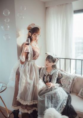 被滋润的娇妻疯狂呻吟电影_成人直接看